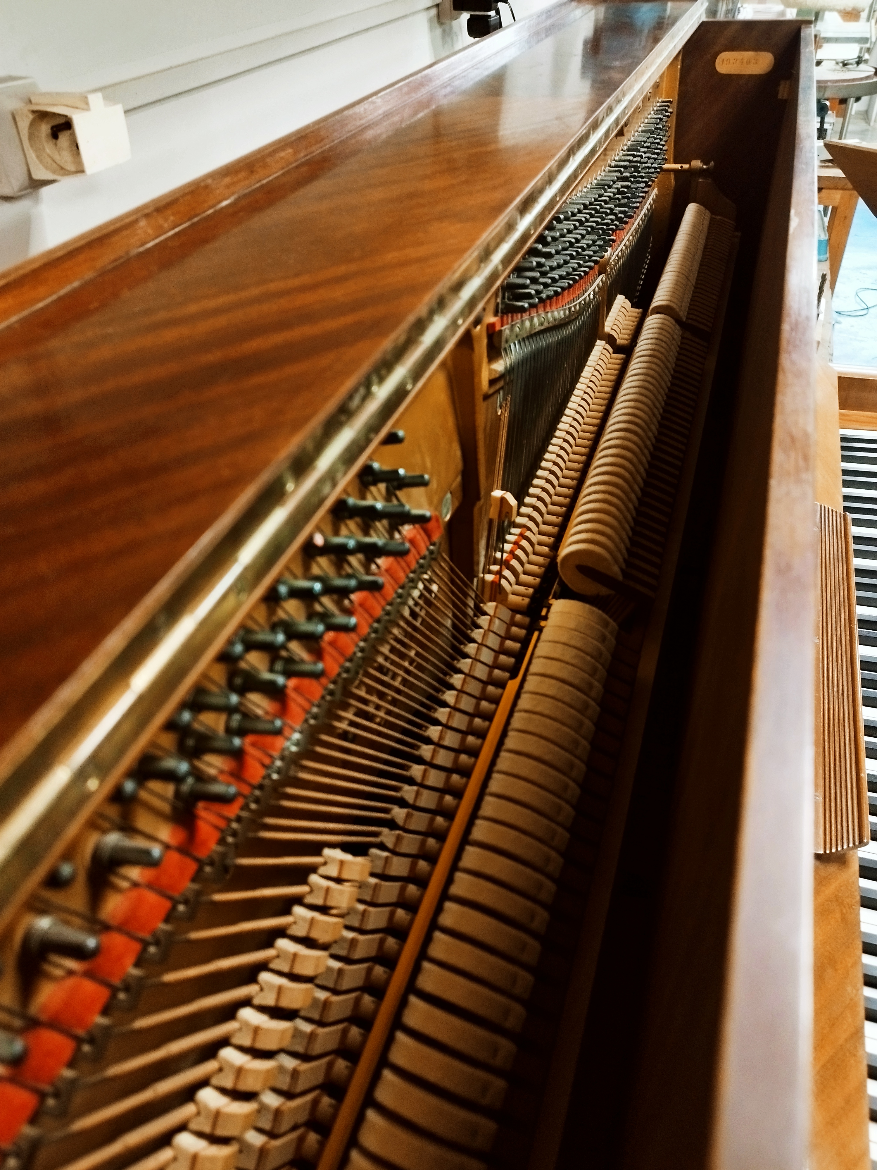 clic pour ouvrir dans un nouvel onglet piano droit Pleyel silencieux à acheter sur Montpellier